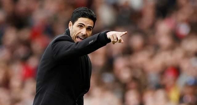 阿森纳|硬起来！阿森纳笑纳5000万铁腰，三大新援组最强中轴线冲前四