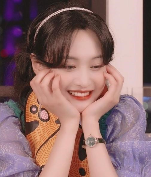 郑爽|郑爽人设再翻车？录节目拒绝化妆，队员输掉比赛却让对手方道歉