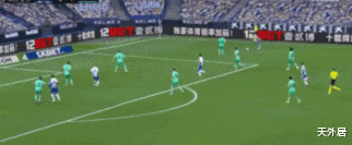 「武磊」新帅仅给武磊57分钟！被换下时低头不开心，面对皇马2射拿6.6分