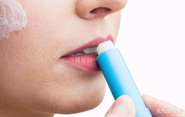 运动|常年涂口红与不涂口红究竟有何区别？一张图保你看得明明白白