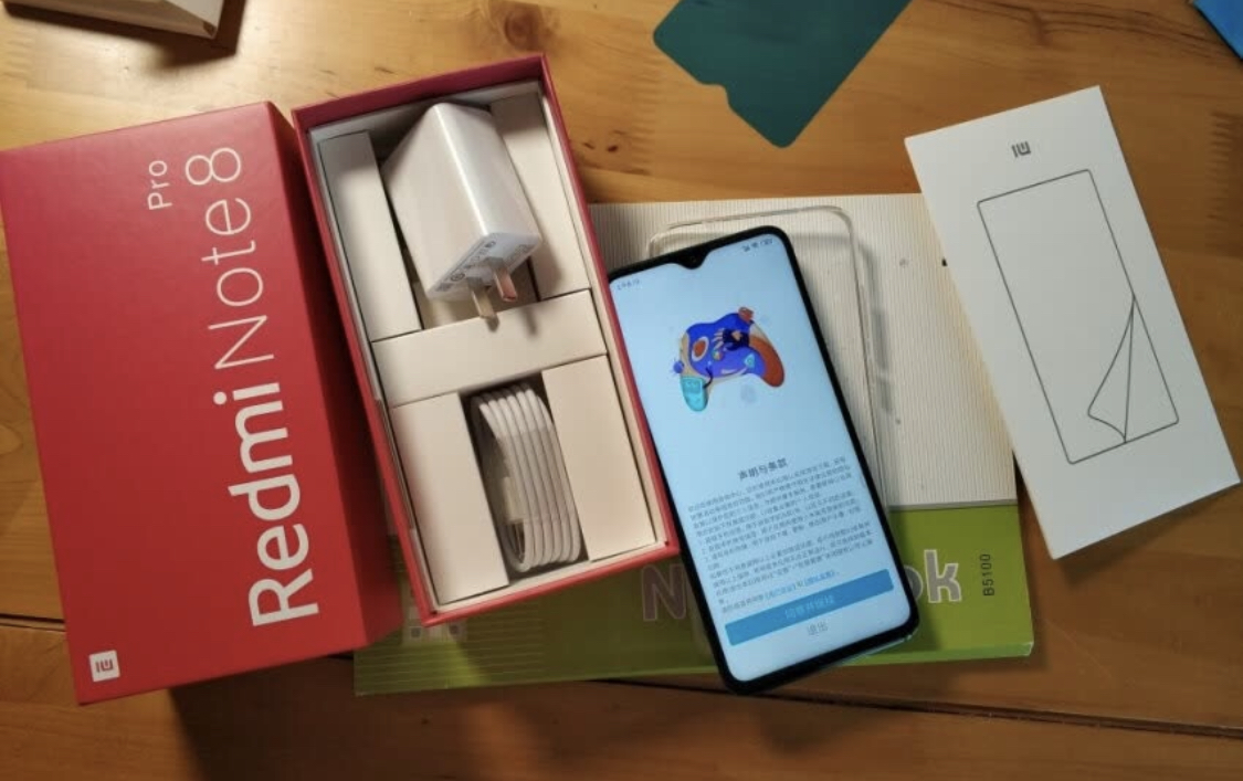 华为荣耀|2000元内最极性价比手机推荐，三年用不卡，华为只上榜一款