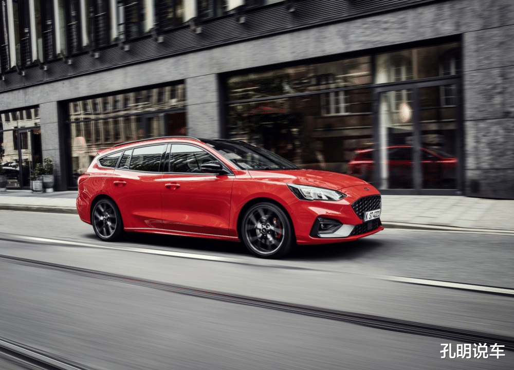 福克斯▲国产福克斯“瓦罐”亮相，实用性更强！还盯着八代高尔夫？