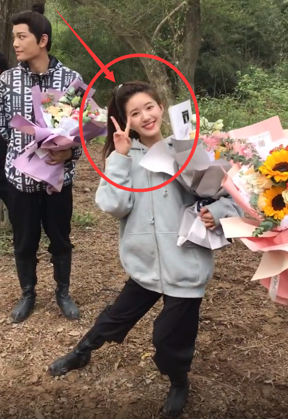 发型@有种发量叫赵露思的“古装发型”，不戴假发头套，真发就够用