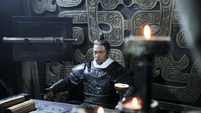 项羽|中国古代十大名将：岳飞排第六，项羽排第二，第一名太“变态”