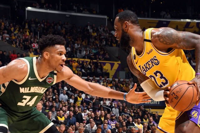 #凯文·杜兰特#疯狂一夜！杜兰特喜讯，NBA官宣重要决定，常规赛或迎新调整