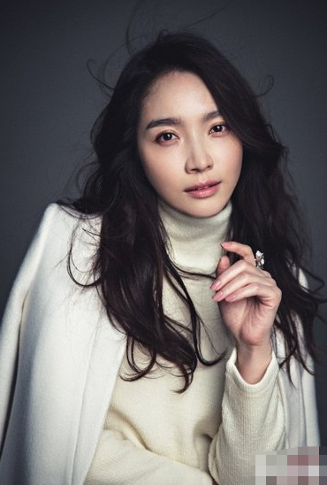 李敏英|嫁入豪门13天，就被丈夫砍断手指，虐待至流产不孕，堪称最惨女星