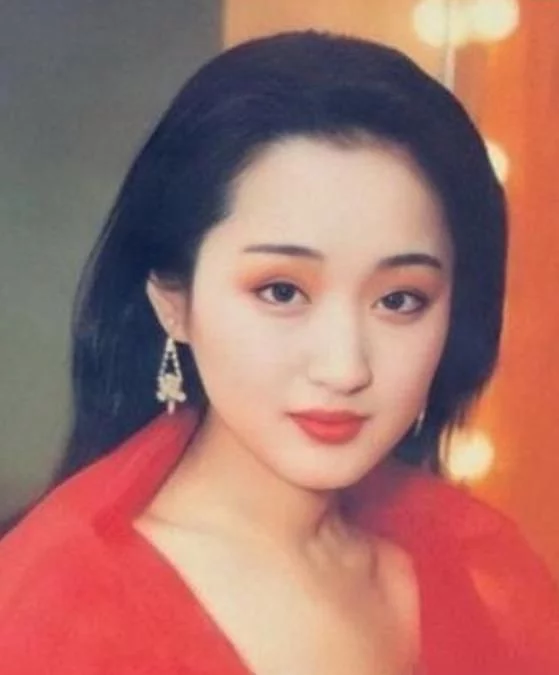 杨钰莹|被央视“列入黑名单”的4位女星，杨钰莹上榜，她也在其中！