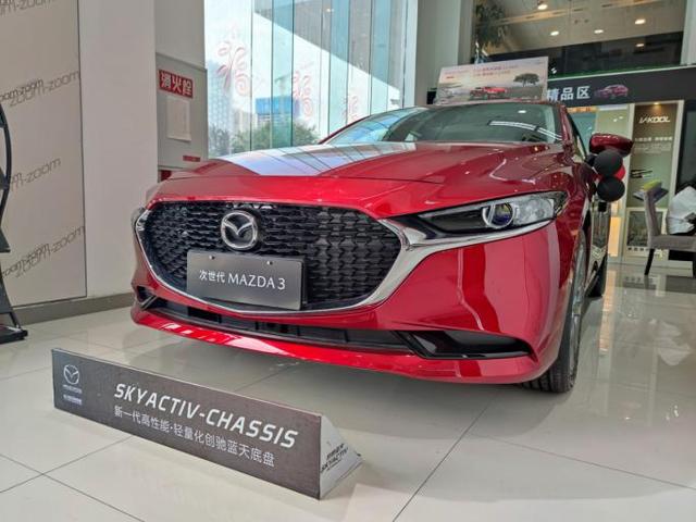 #长安#探店马自达3：无导航无优惠却成销量担当，消费者咋想的？