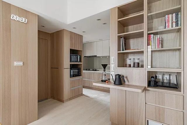 56㎡小户型把客餐厅做全开放，一个人住也舒服自在。