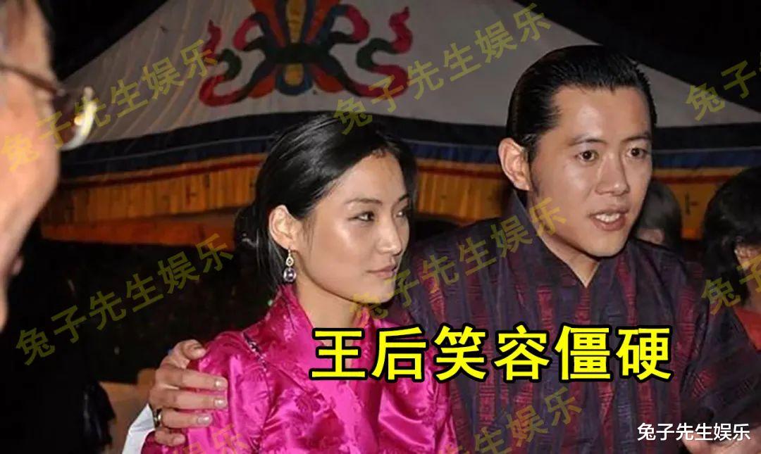 30歲不丹王後婚姻艱難，被國王摟肩笑得僵硬，反抗王室虛偽的愛情-圖4