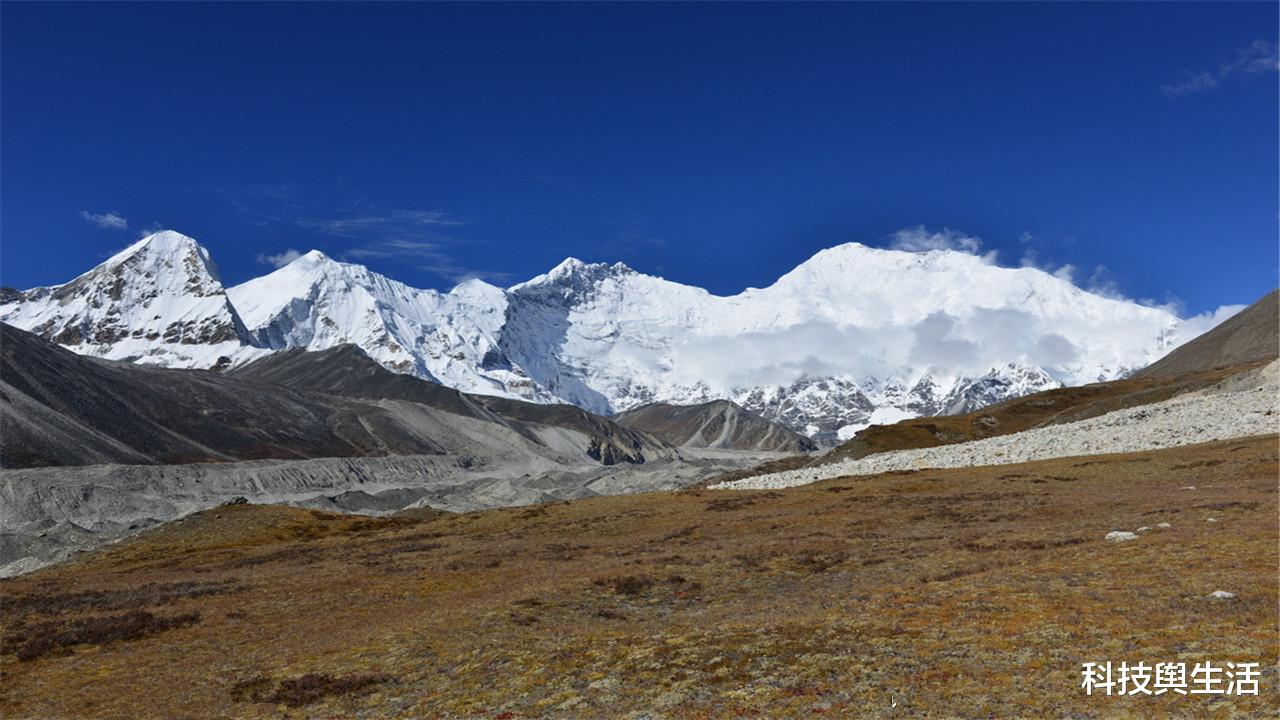 喜马拉雅山|喜马拉雅山未解之谜,科学家发现猫腻,内部是“空心”的!