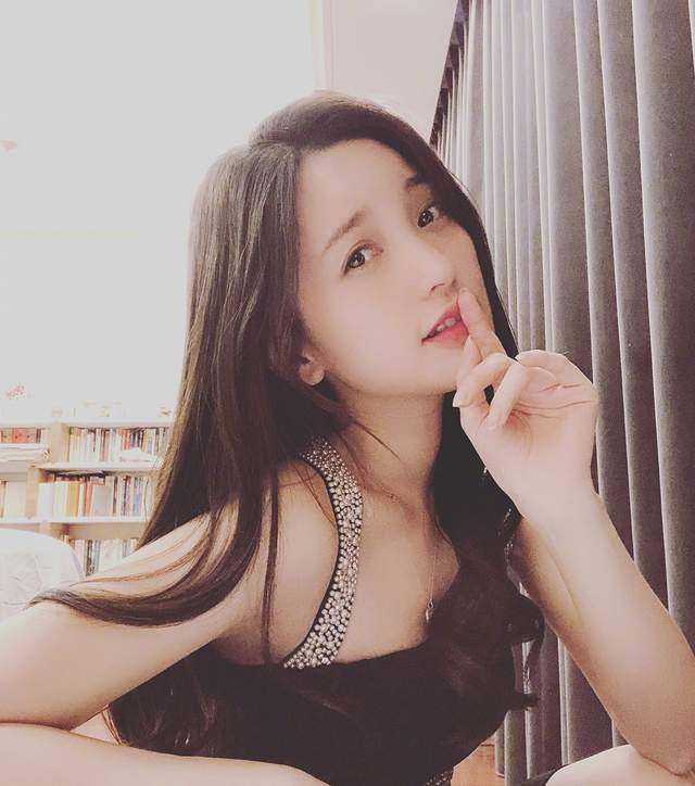 金莎|金莎约会新男嘉宾耿斯汉，直言不心动，调侃自己的心被打了麻药