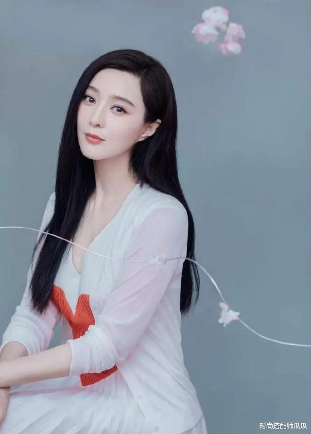 『发型』若你才四十岁，建议少留这4种\老阿姨发型\，难看显老还特土