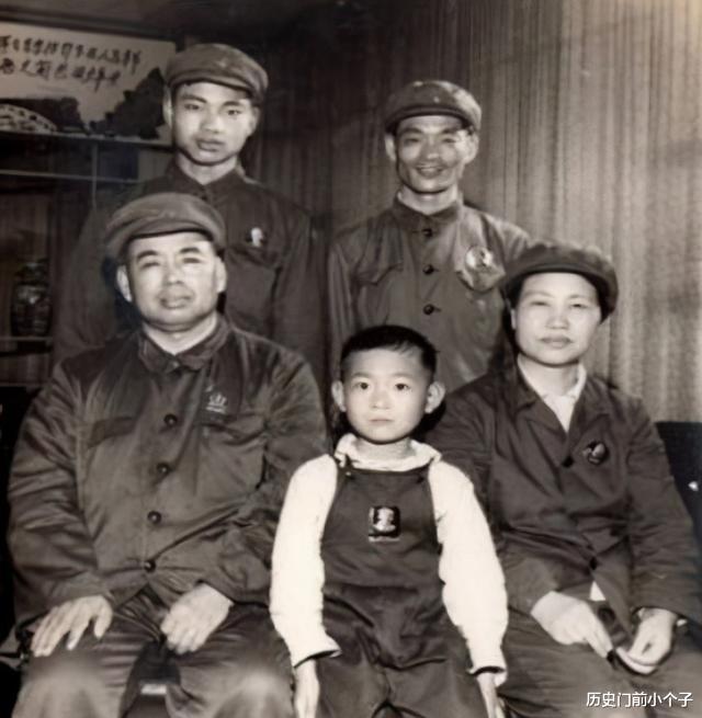 |许世友为何终生不原谅妻子？陈赓在其中撮合，他怒火攻心破门而出
