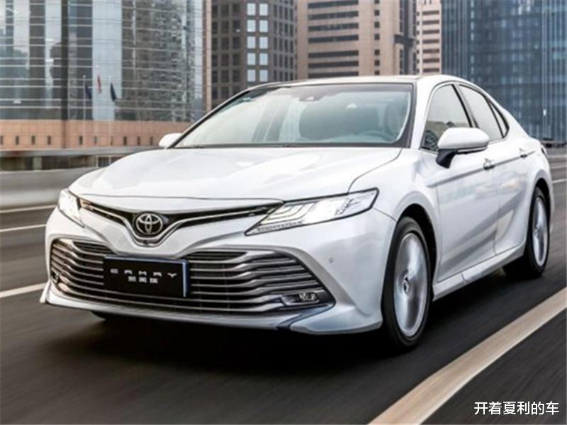 传祺GS4|凯美瑞撞上传祺GS4，车损一目了然，网友：知道该买什么车了吧！