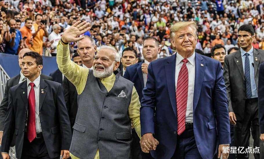 『印度』“抗华”再度升级！印度新“制裁”重拳出击，中国微微一笑：自取灭亡