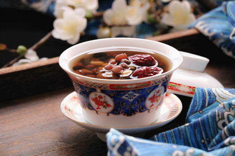 「肝脏」红豆和它是“绝配”,坚持每周吃3次,睡得安稳又香甜,简单零失败