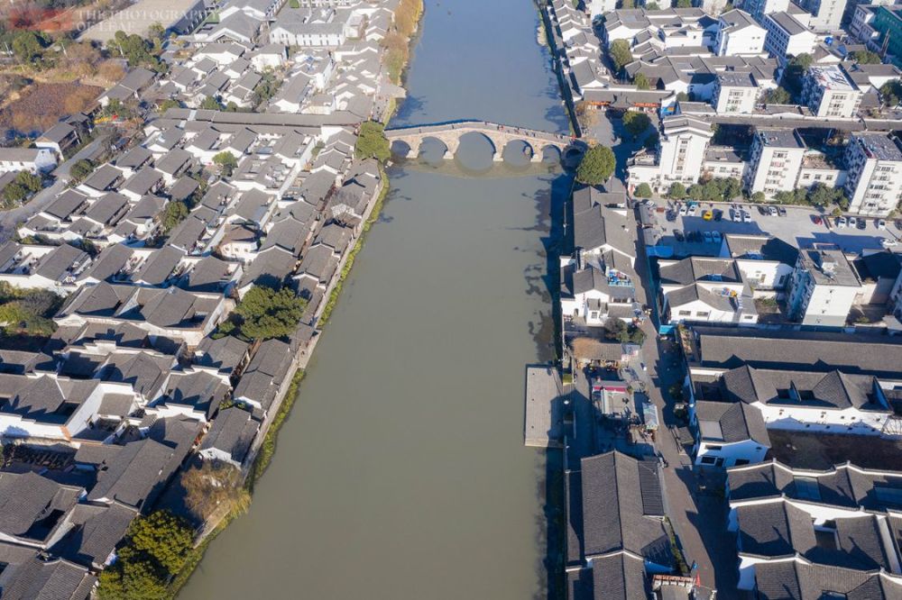 杭州 杭州市郊的塘栖古镇，为何老杭州人年前都往那跑？看完你也想去