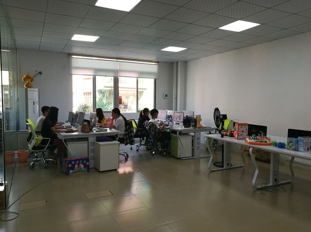 拼多多|拼多多卖家：三分钟内没回复买家，访客从300人降到3人