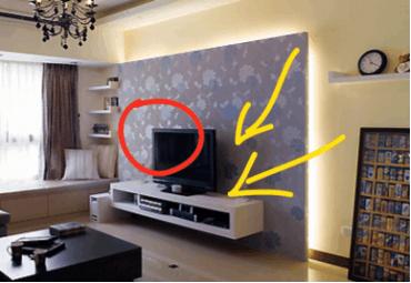 ▲大部分人装修时电视都不挂墙上了,现在流行这么放,实用大气!