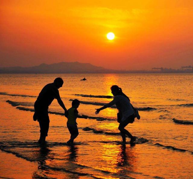 生物学@从生物学讲，同母异父与同父异母，哪一种关系会更亲近？