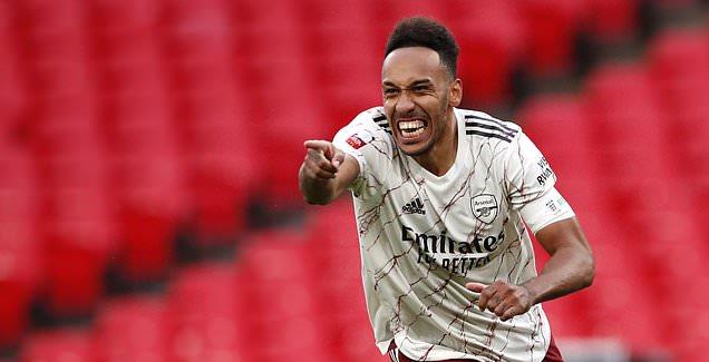 阿森纳|英超裁判又双标！诡异判罚帮助利物浦获利，阿森纳球迷严重不满