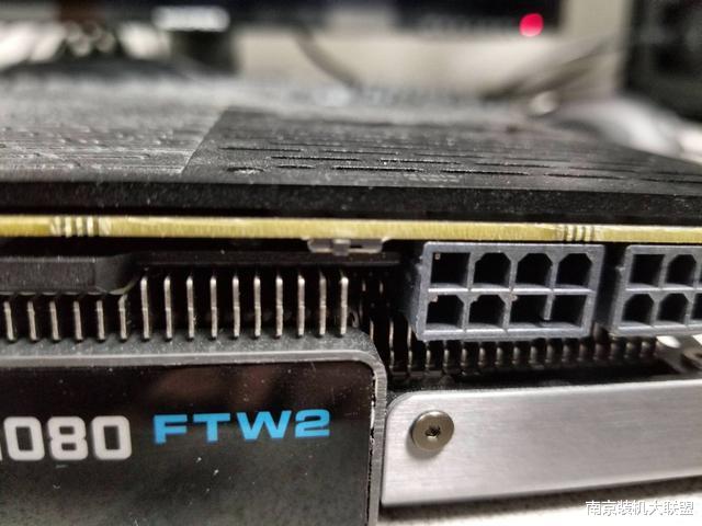 一加科技|显卡的双BIOS有什么用？和主板的BIOS不是一回事