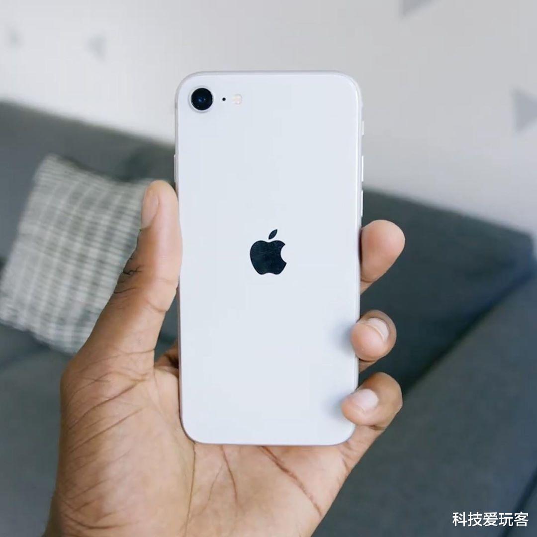 iPhone SE:3299的iPhoneSE香?老果粉一语道破缩水配置