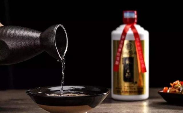 肝脏：一天一杯“白酒”的人，一年后发生了什么？现在知道还不晚