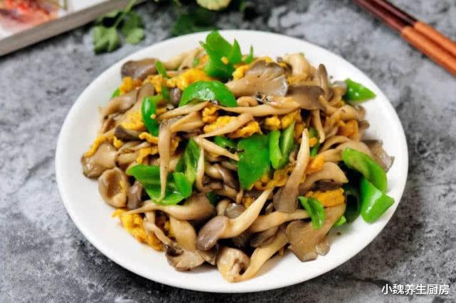 平菇|立秋后，遇见此菜多买点，简单易学，每天炒一盘，脑瓜更聪明