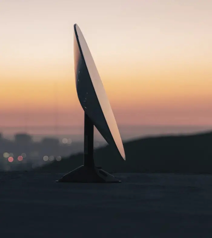 伊隆·马斯克|马斯克甩向世界的一口锅