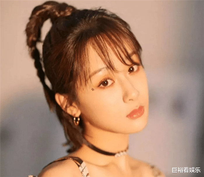 杨幂|7月“人气最高”女演员排行：谭松韵垫底，杨幂第5，榜首厉害了！