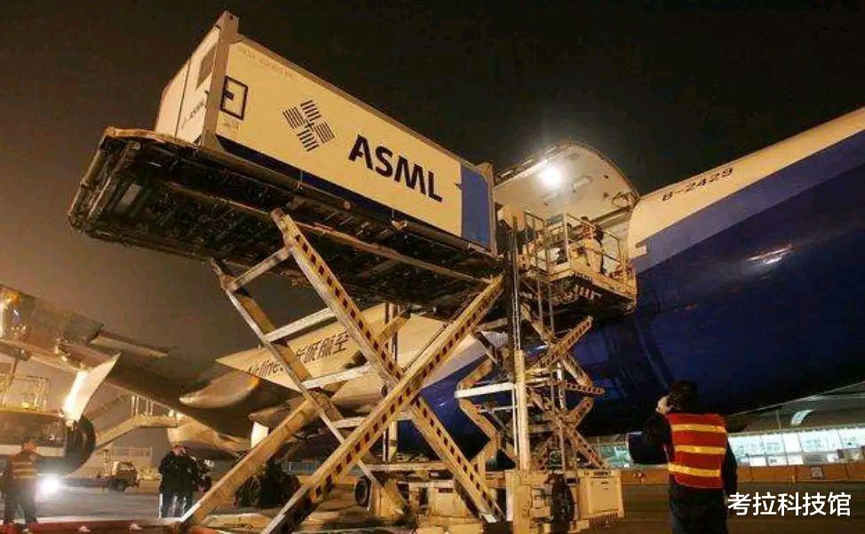 光刻机|华为没想到危机会来得这么快，ASML主动出击！