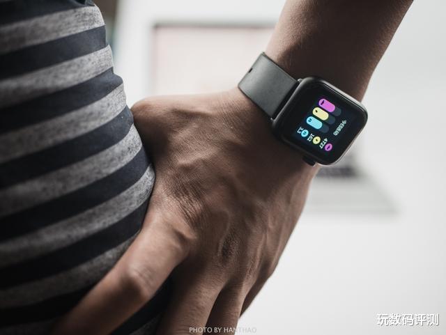 智能手表|入门级智能手表，体验过后竟带来千元级体验，国产这次争光了