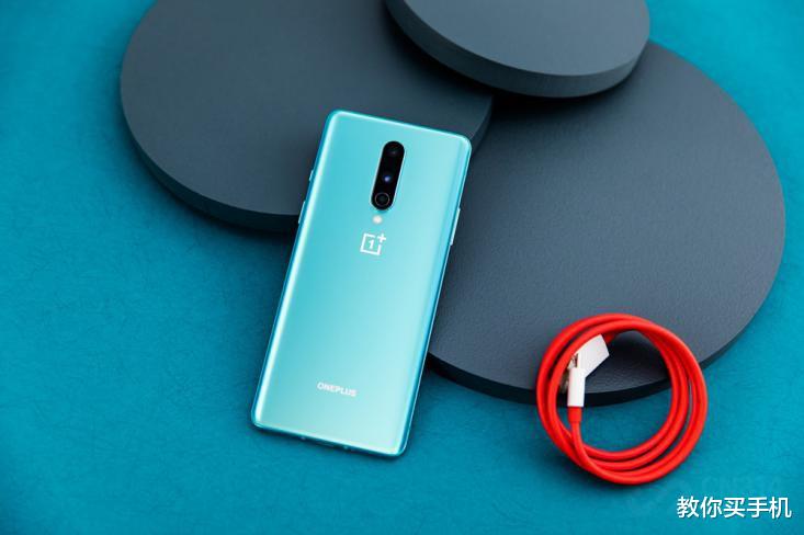 【索尼】OnePlus 8深度使用评测，轻巧便携操作流畅，但总感觉差了点什么