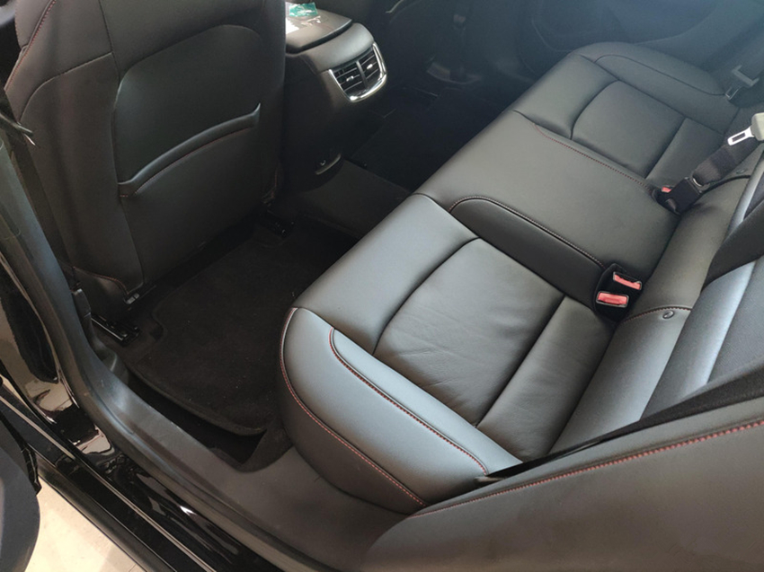 本田雅阁|又一中级“价格屠夫”！当年入华16万，现跌至10.7万，后悔买雅阁了