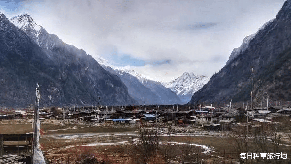 人均寿命|西藏一村庄生活在“生命禁区”，临近珠穆朗玛峰，人均寿命不到50
