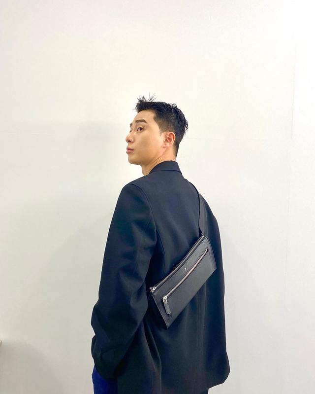 #凤梨头#栗子头没了！朴叙俊全新“凤梨头”，是你今年春夏一定要尝试的！