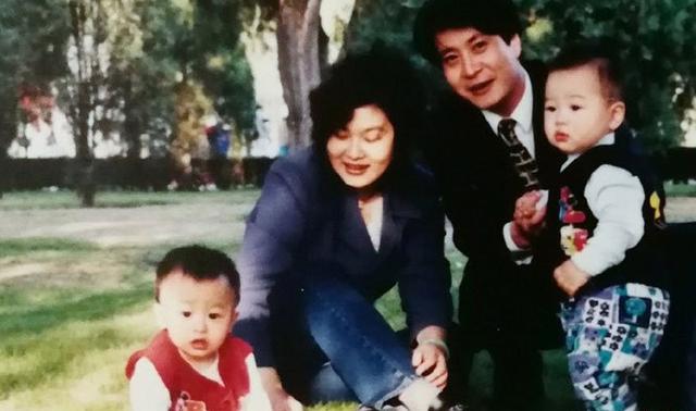 丁义珍|靠《人民名义》大火,60岁丁义珍现身湖边钓鱼,满头白发精神十足