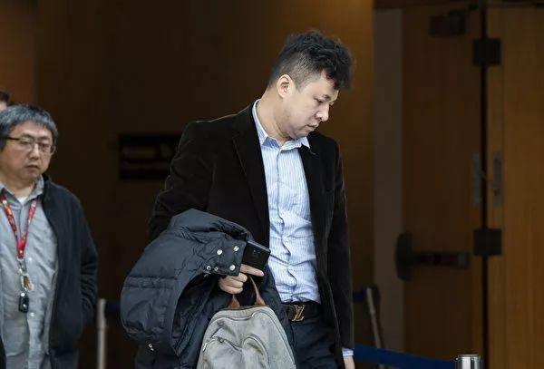 『孟晚舟』华为“驸马”刘晓棕，孟晚舟565天不离不弃，这个男人来头不小