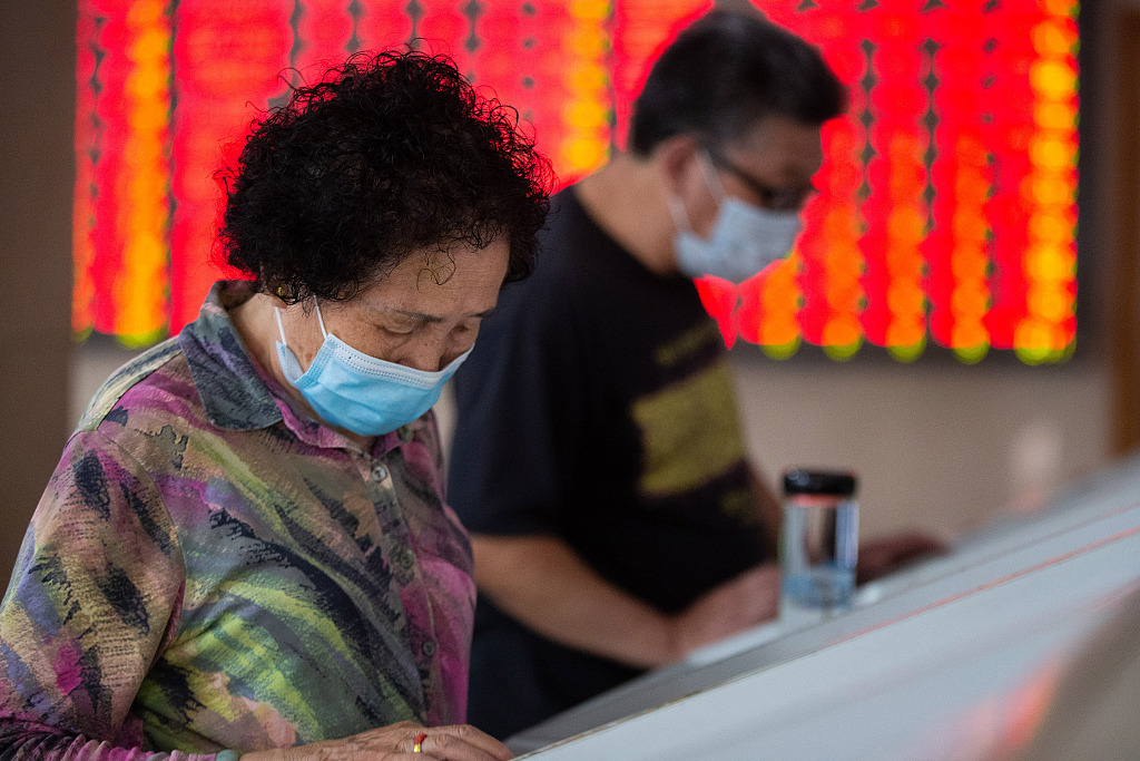 「全球股市」全球股市开始转跌，A股冲高回落后，明天会出现大跌吗？