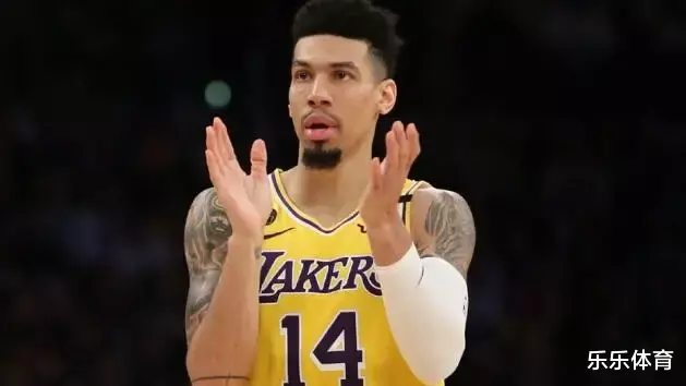 76人队|疯了！莫雷76人首秀封神，获冠军锋线+节省7000万，火箭后悔么？