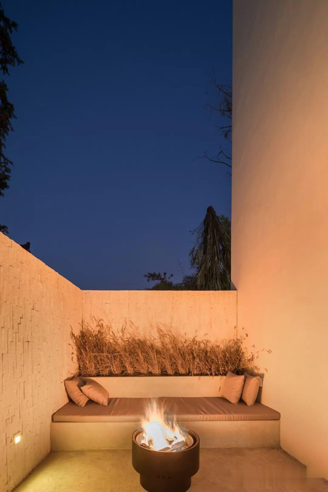 走，去Tiffany喝下午茶