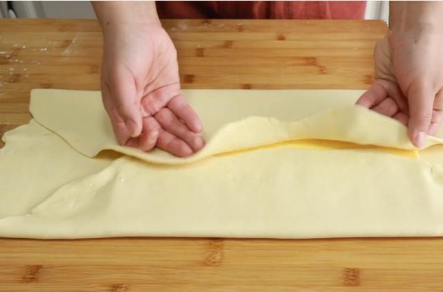 【蛋挞】教你在家做蛋挞，从蛋挞皮到制作详细讲解，香酥滑嫩，比买的好吃