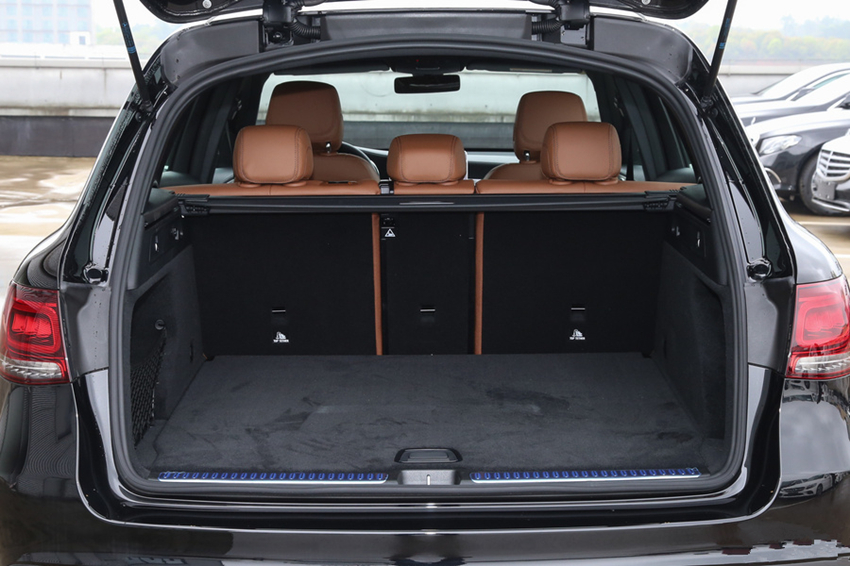 「领克03」一年卖142857辆！起步2.0T+柏林之声，狂跌5万，要啥奥迪Q5