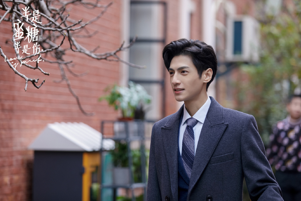 王一博|10大最受欢迎男演员排行榜!王一博仅居第3、他压倒性强势夺冠!