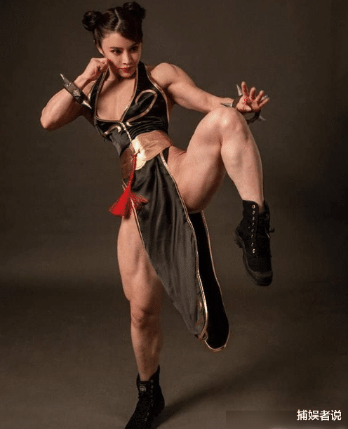 春丽|真人版春丽怀孕6个月,依旧不见孕肚,这能生的出来吗?