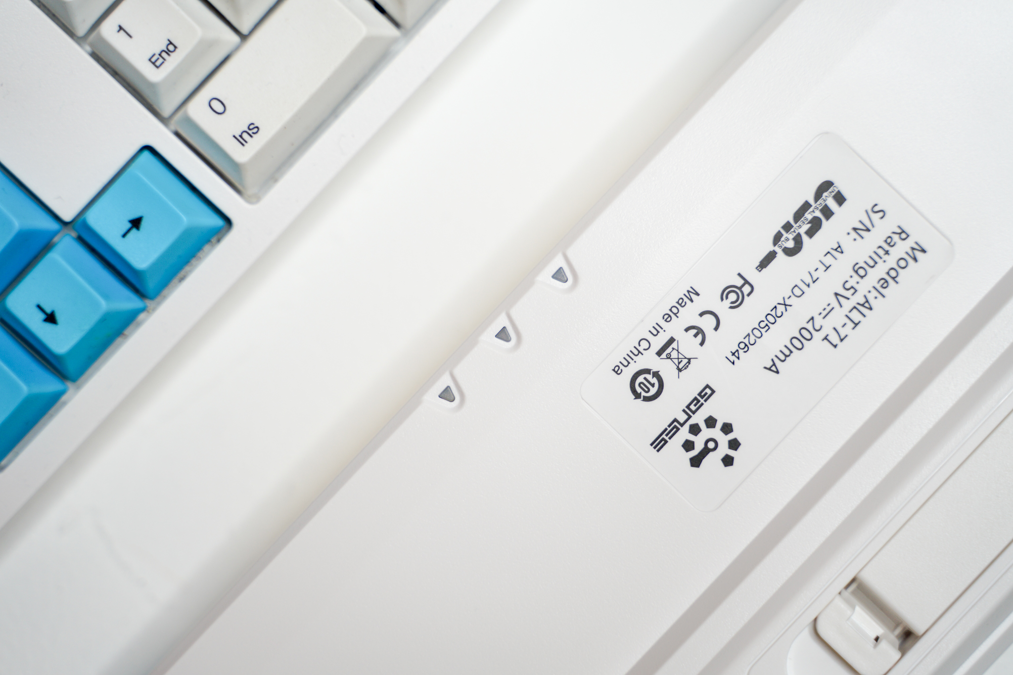 电池|双模双配列，一把可玩性挺高的机械键盘-GANSS ALT71