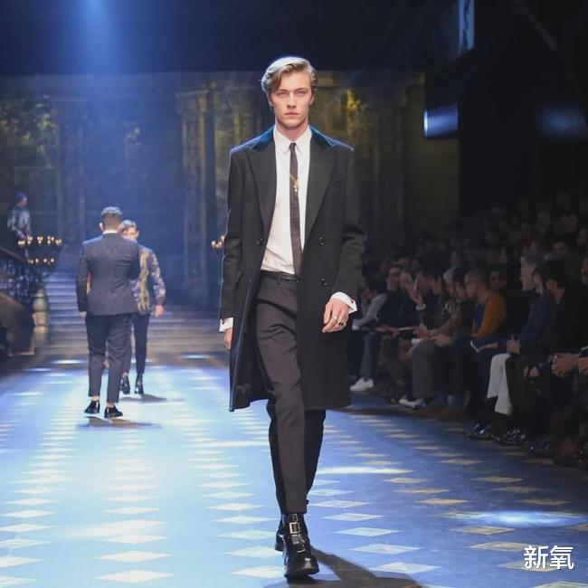 明星|好可惜啊！那些曾惊鸿一瞥偷走大家的心之后，默默的长残了的明星