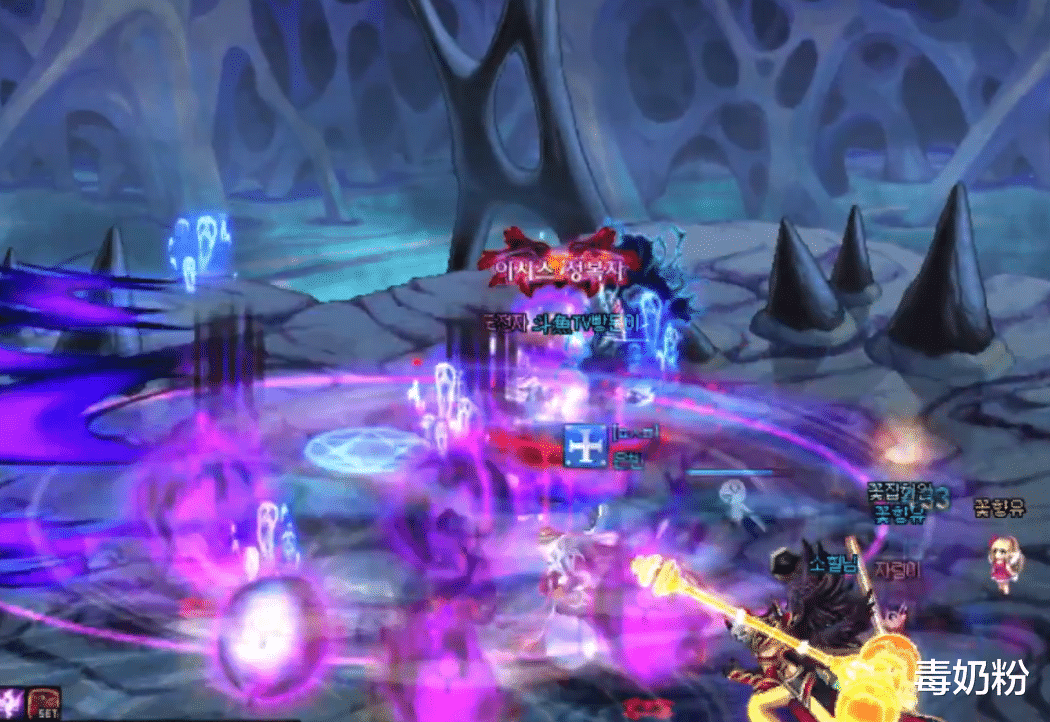 粉色:DNF:希洛克已开荒成功!20多分钟就翻牌,满屏的粉色花瓣